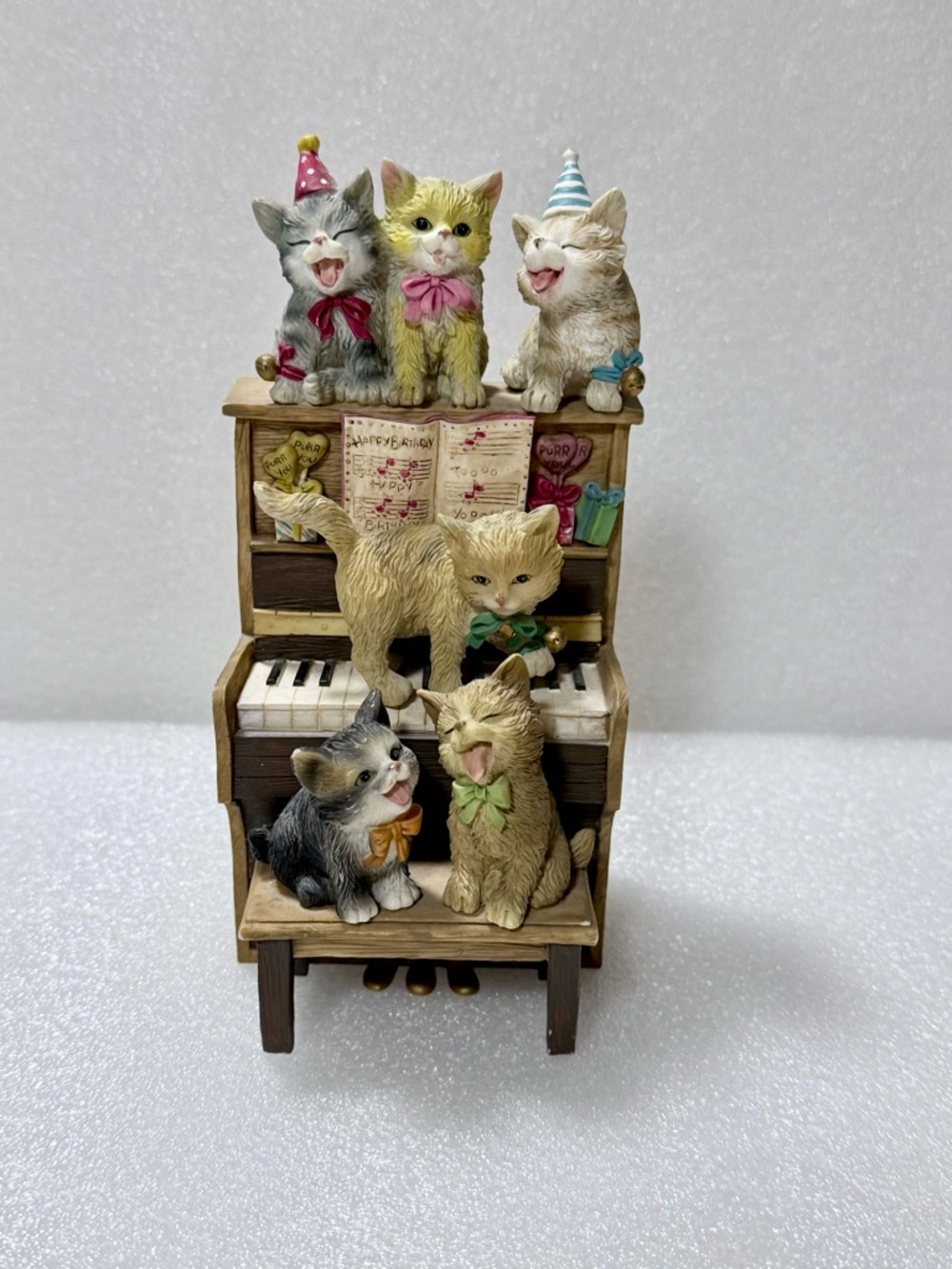 WIND UP SAN FRANCISCO MUSIC BOX CATS KITTENS ON PIANO PLAYS HAPPY BIRTHDAY